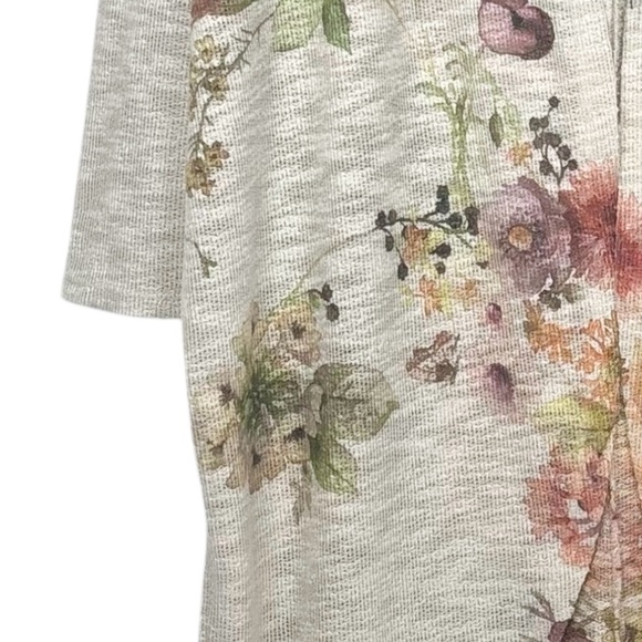 Suzy Shier Cream & Floral Print Lightweight Knitted 3/4 Sleeve Open Cardigan - Picture 3 of 9